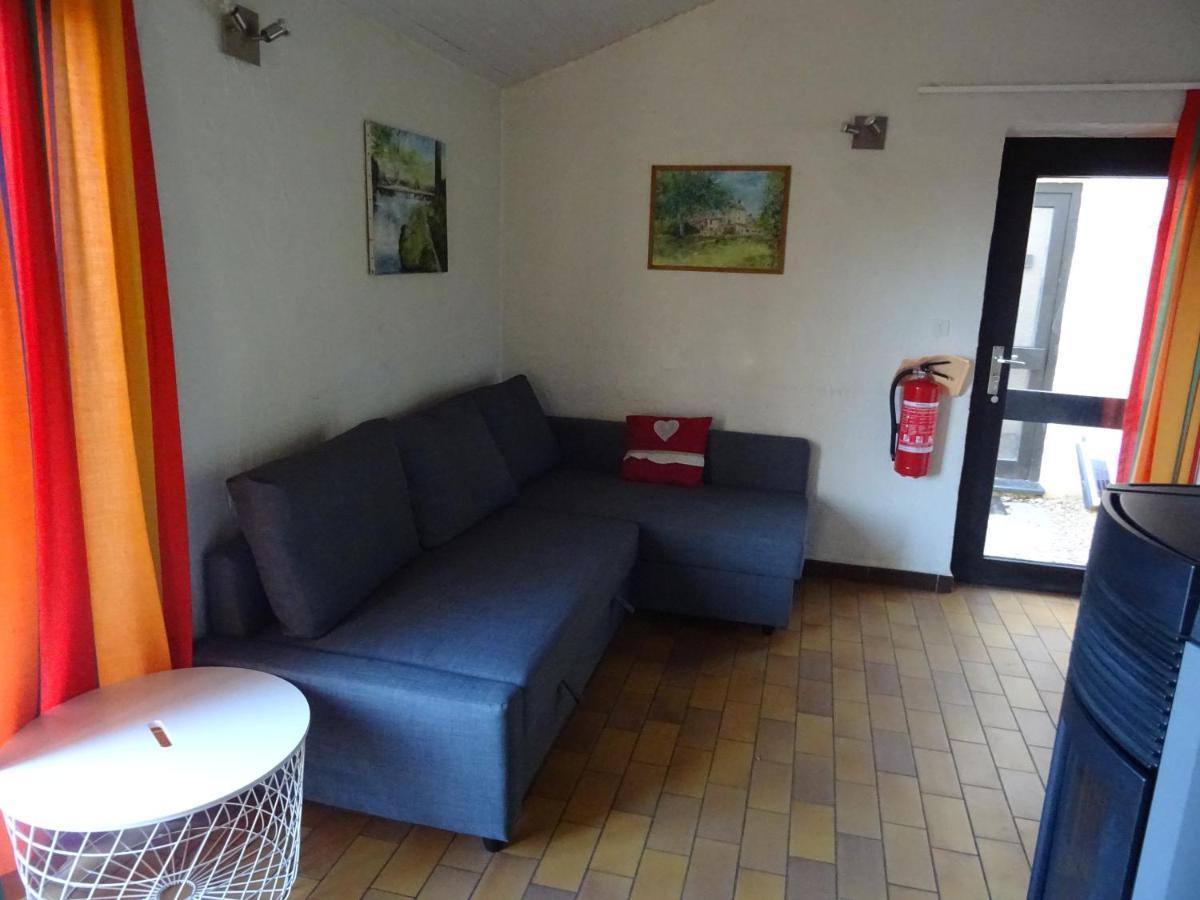 Le Repaire Des Ecureuils Vallee De Rabais Virton Bagian luar foto